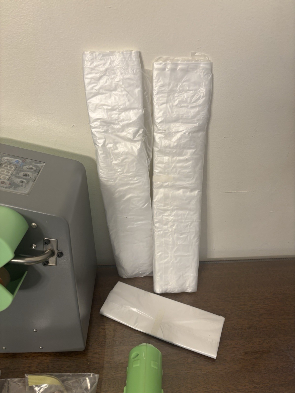 Air Cushion Machine Portable 12 M/Min Speed Air Pillow Machine - **READ**