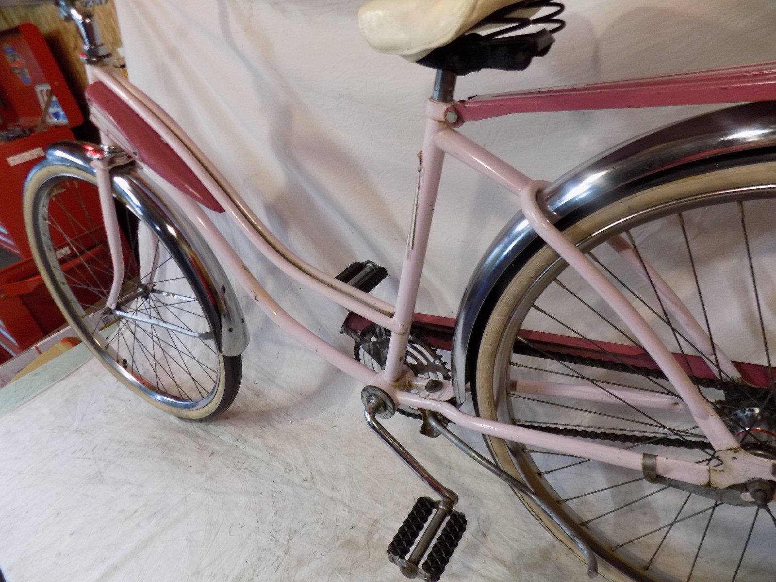 1960s ROLLFAST PINK LADIES TANK BIKE JC HIGGINS MURRAY JET RACK VINTAGE CUTE!