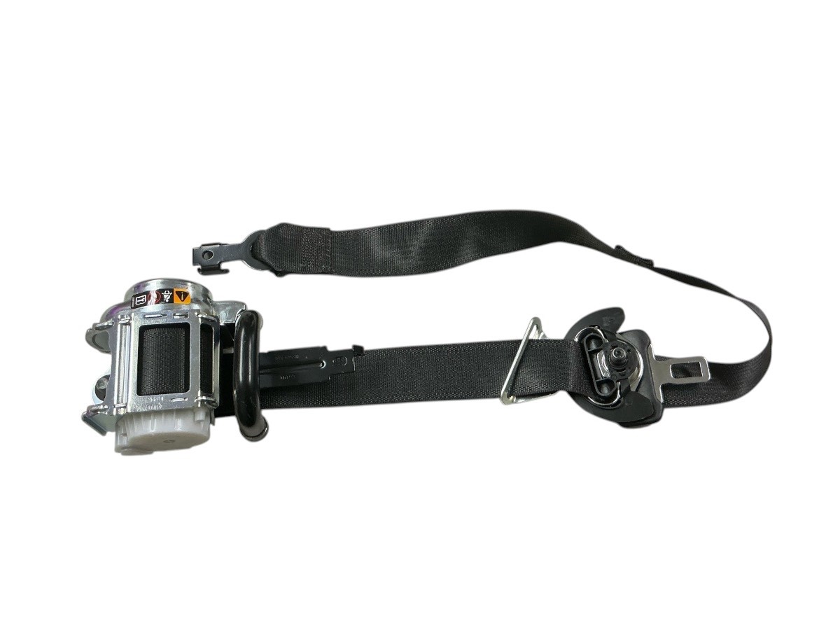 2019 20 21 22 23 2024 Chevy Silverado 1500 front left side seat belt BLACK