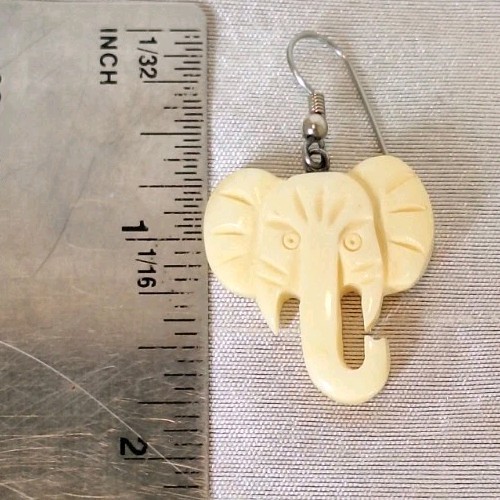 VTG Artisan Handcarved Dangle Drop Pierced Earring Elephant Head Resin Celluloid