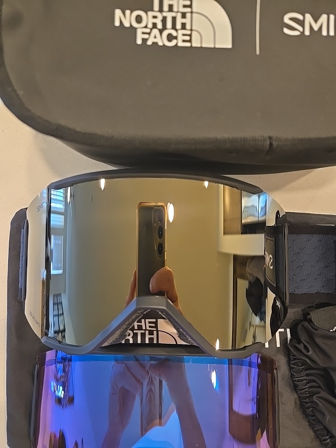 The North Face Smith Squad Mag Goggle Chromapop Sun Black Gold Storm Blue Senson