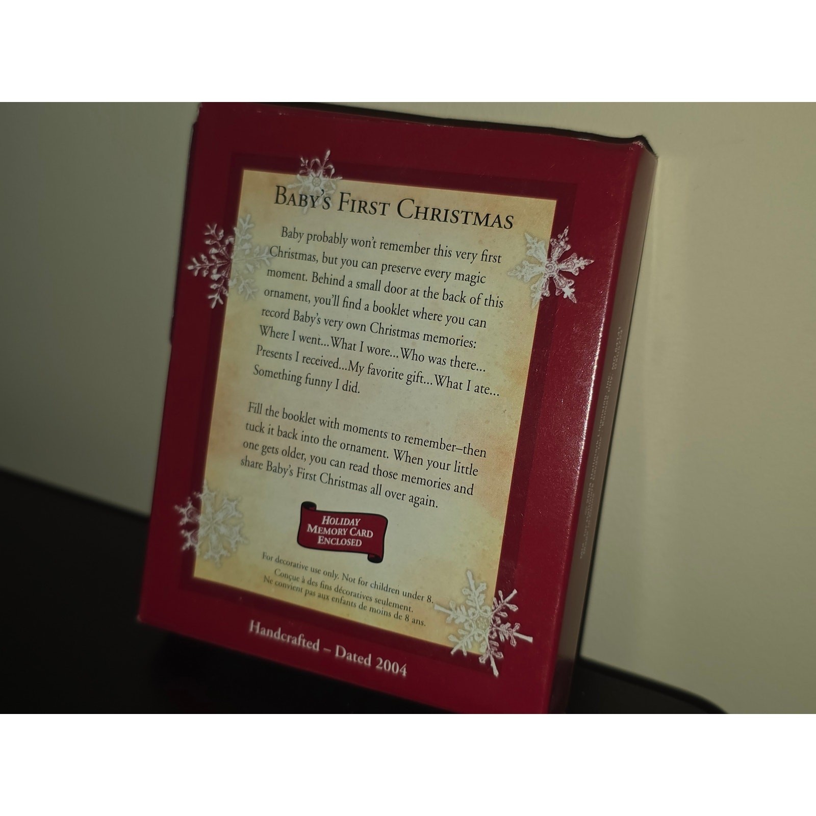 Hallmark Keepsake Ornament 2004 Babys First Christmas Photo Holder QXG5724 New