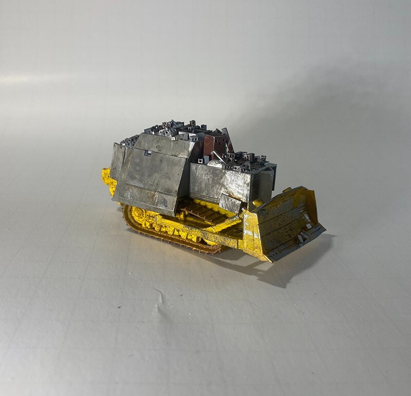 Komatsu D355A bulldozer Killdozer hotwheels scale