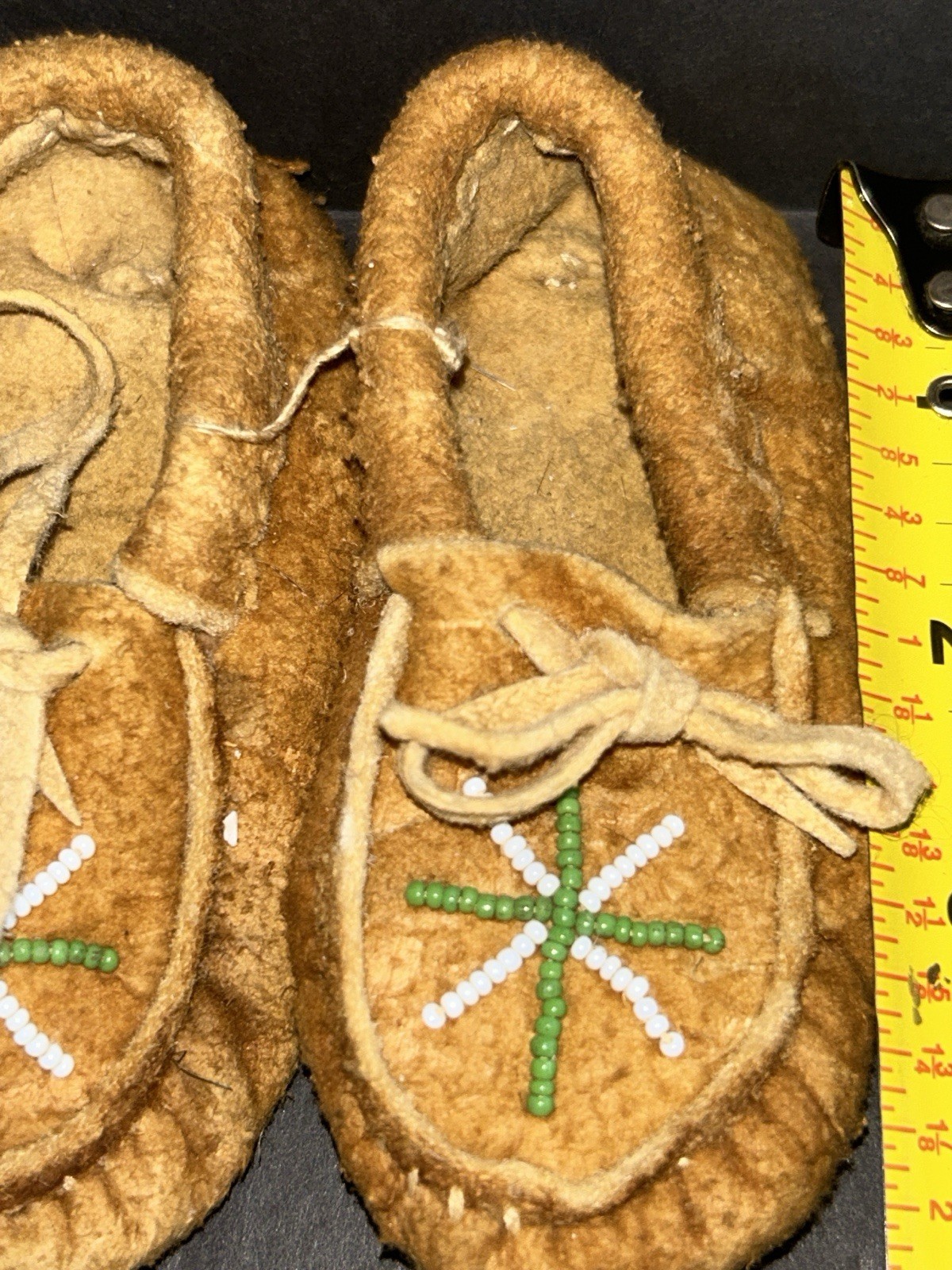 Baby Moccasins - Antique handmade - Native American - never worn - Look!