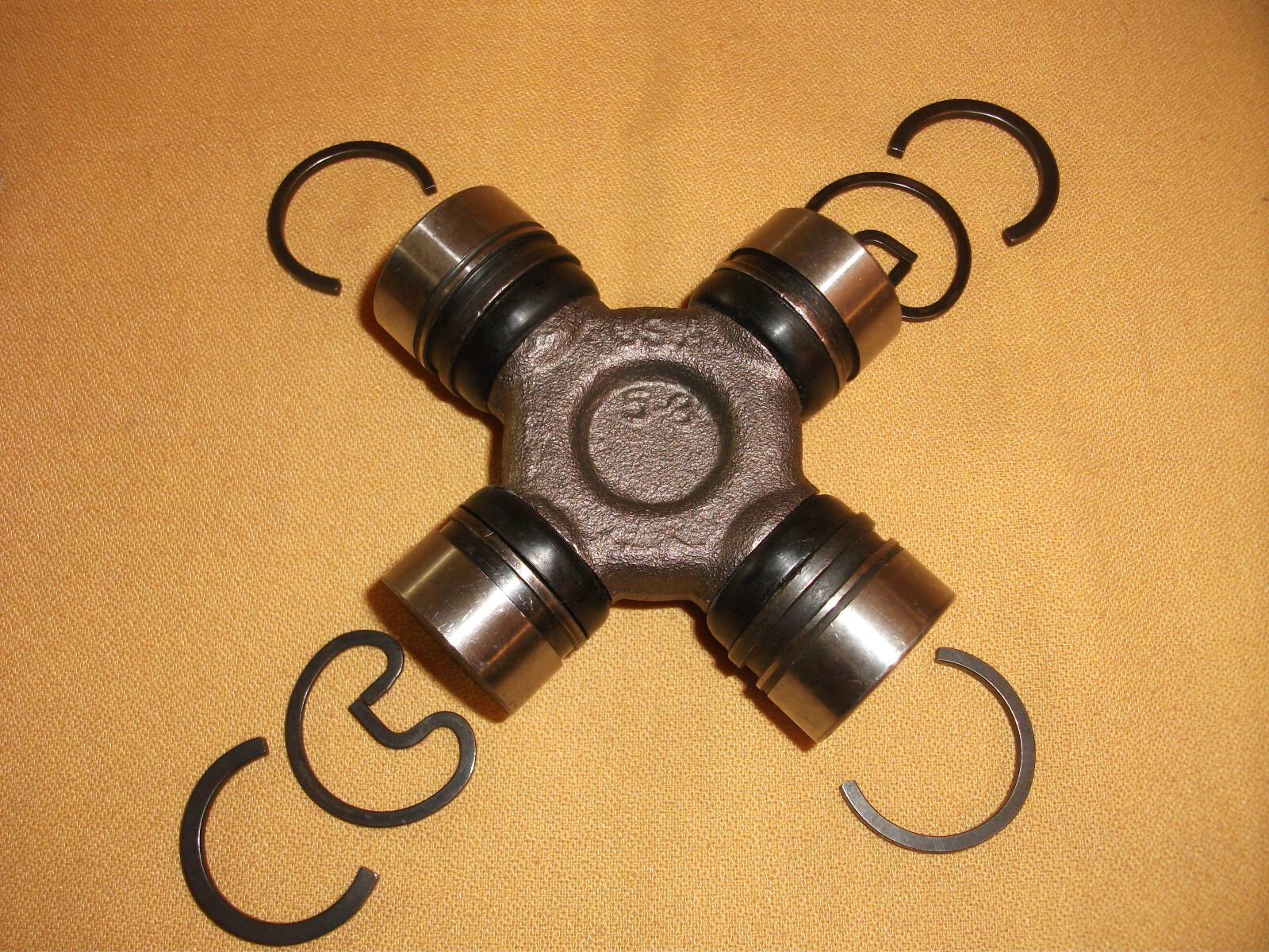 NOS Lakewood 23019 Hi-Performance U-Joint 60's Chevy Cars To Mopar Dana 60 Rear