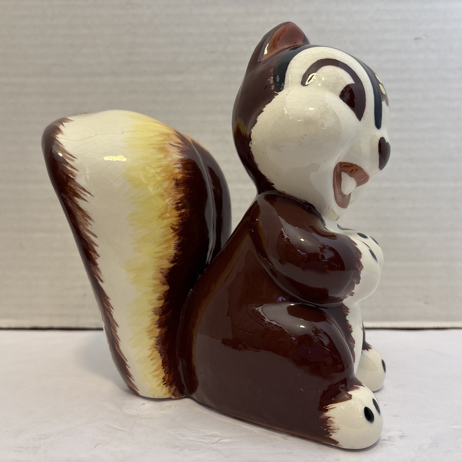 Robert Simmons Ceramic "Nippy" the Chipmunk Figure w/Salt & Pepper Shakers