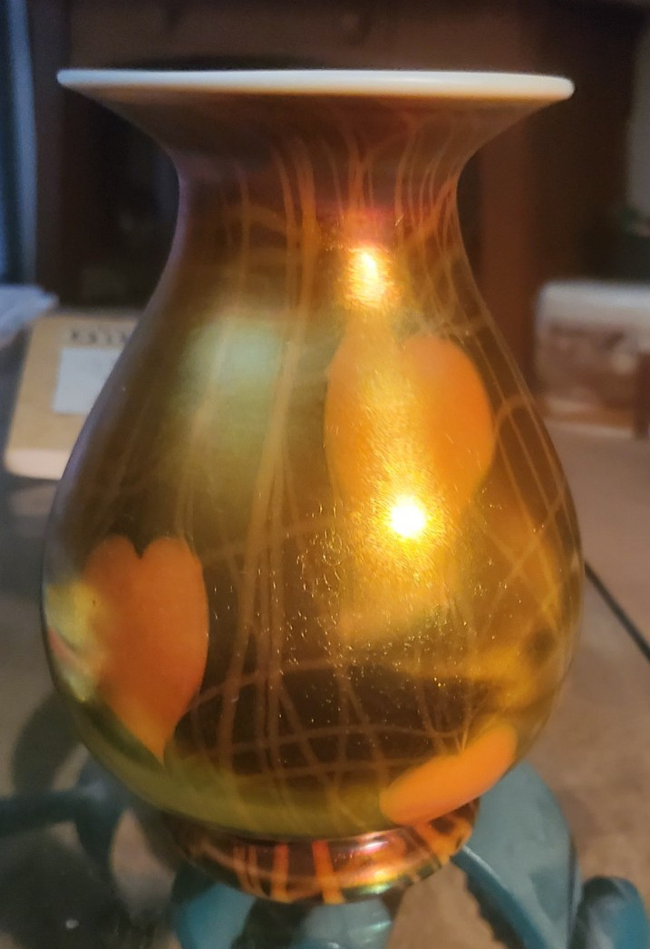 Vintage Imperial Freehand Vase W09 L08