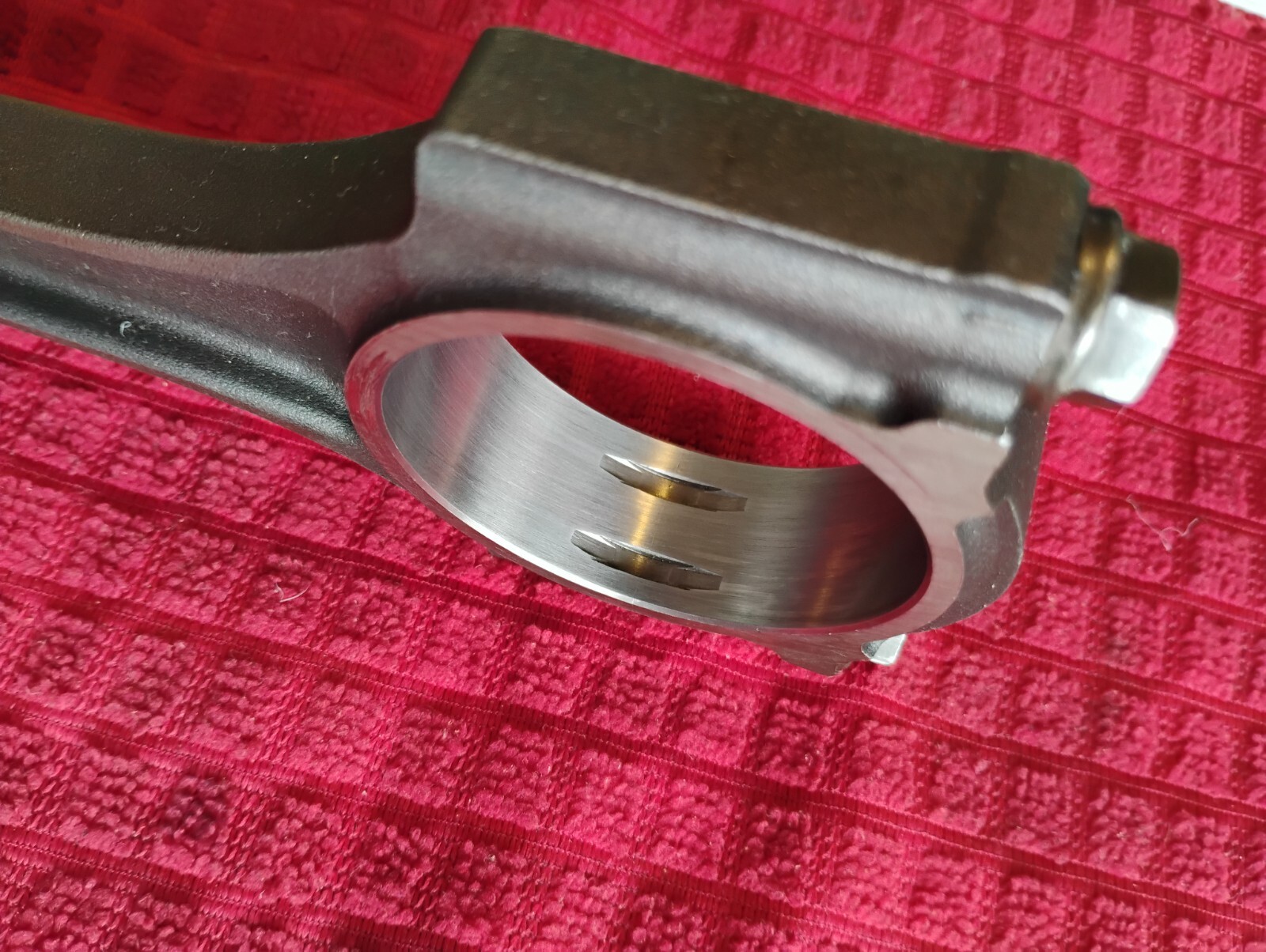 DODGE 6.1 OEM AUTHENTIC CONNECTING ROD MAGNUM CHALLENGER,CHRY 300 GRND CHEROKEE.