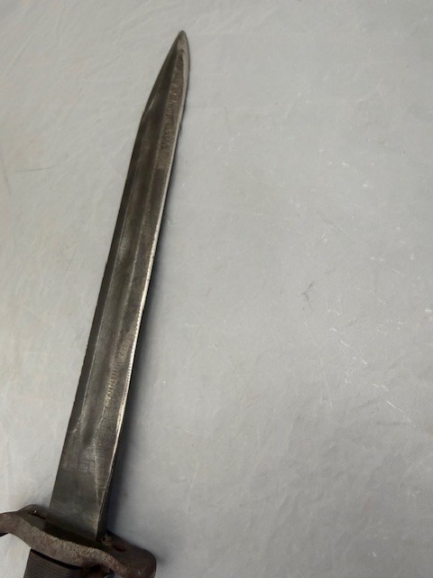 WW2 Original AFH U.S. Flaming Bomb 1943 M1 GARAND 10” BAYONET and SCABBARD