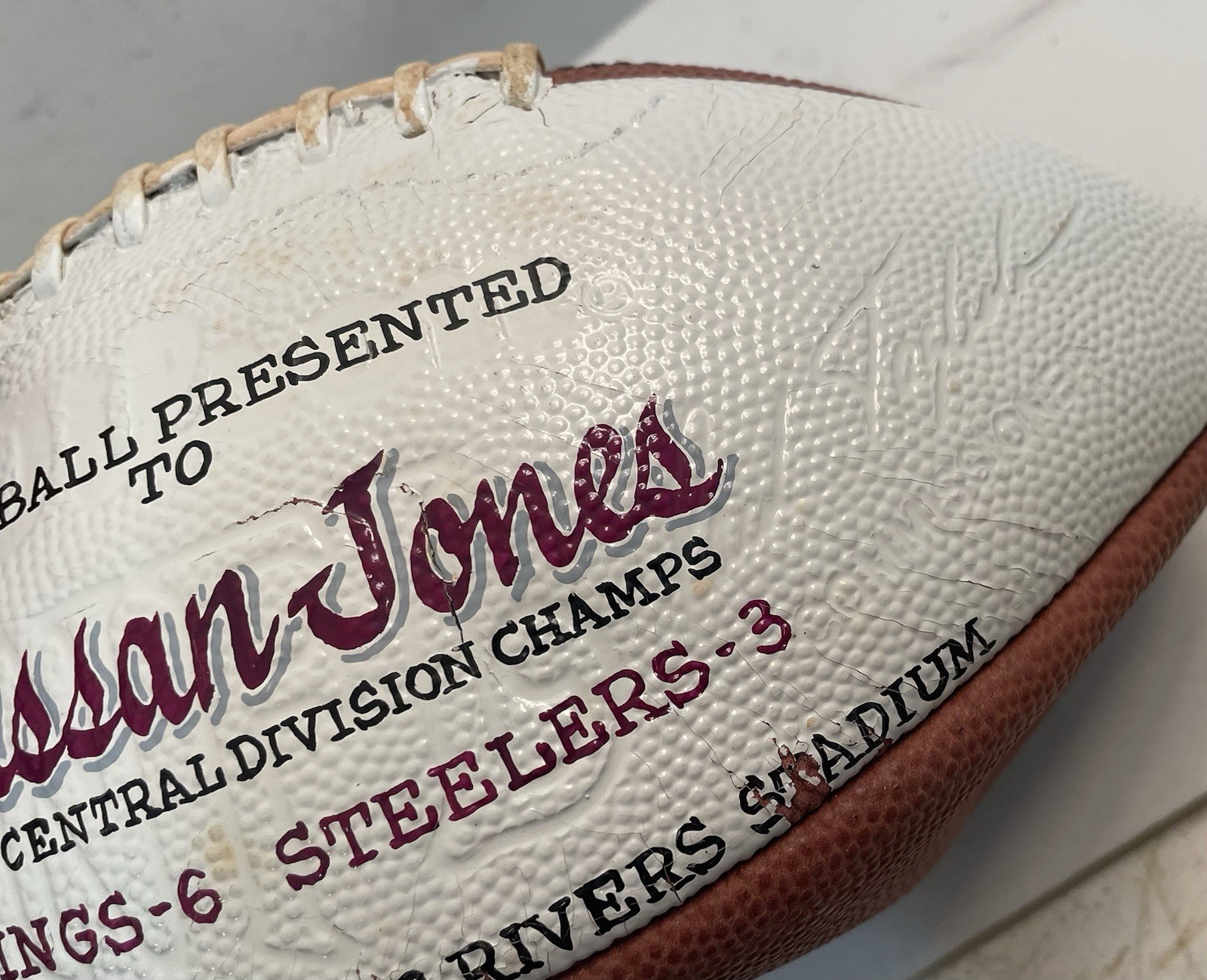 Minnesota Vikings Hassan Jones Presentation Game Used Ball Division Champs 1992