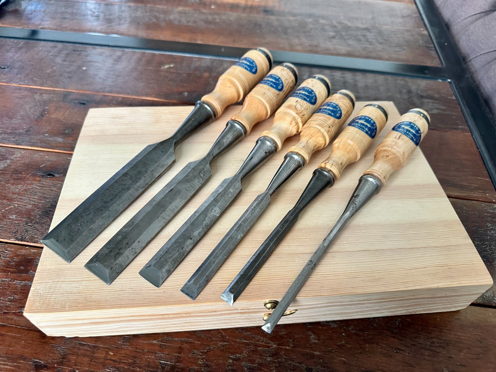 E.A. Berg Socket Chisels, Full Set, New Handles and Case