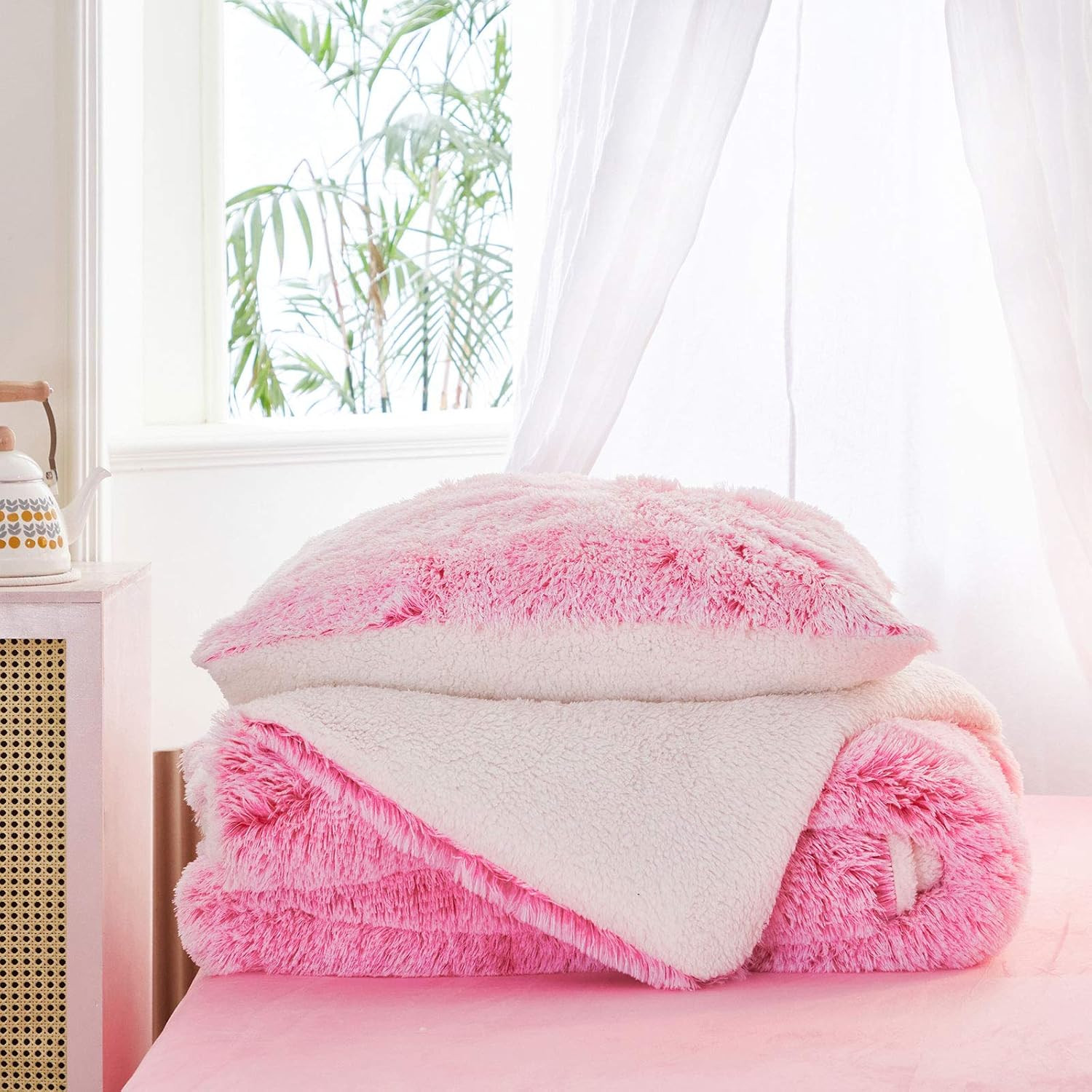 3-Piece Plush Shaggy Comforter Set, Full/Queen Size Luxury Faux Fur Sherpa Rever