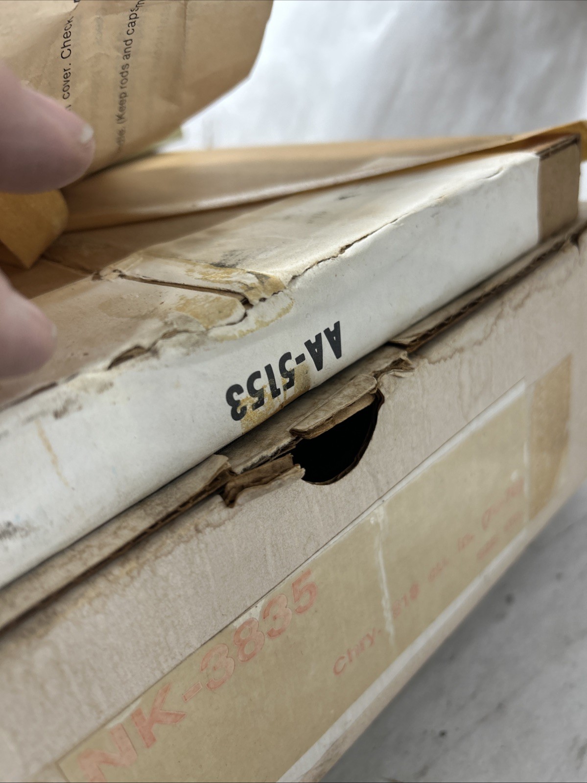 Vintage Chrysler Re-Ring Kit For 1970-78 318ci V8 NOS NK3835