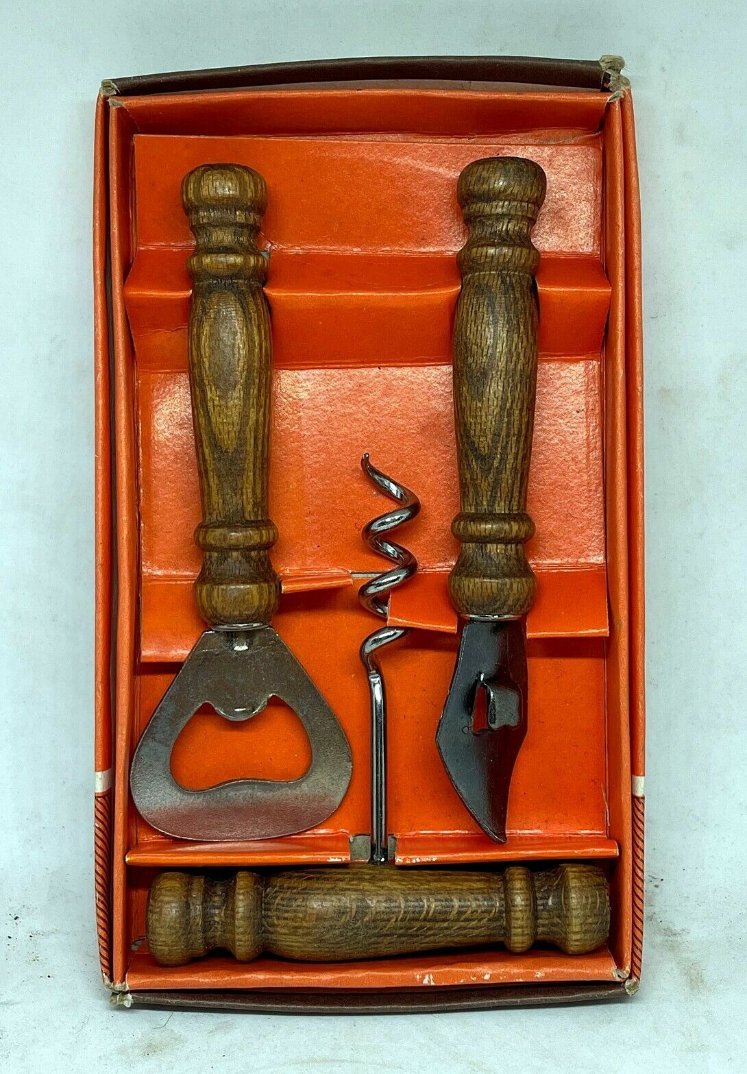 NEW NOS IN BOX VINTAGE 3 PIECE BAR SET CORK SCREW, BOTTLE & CAN OPENER