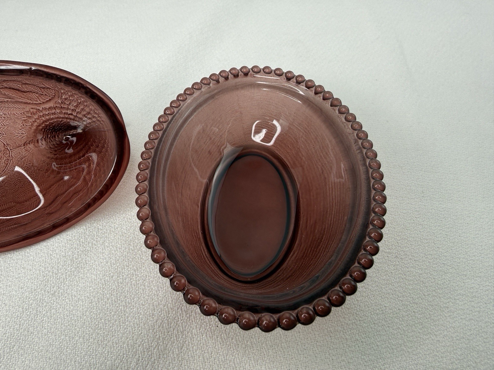 New Production Indiana Style Hen On Nest Glass Chicken Dish Satin Coffee