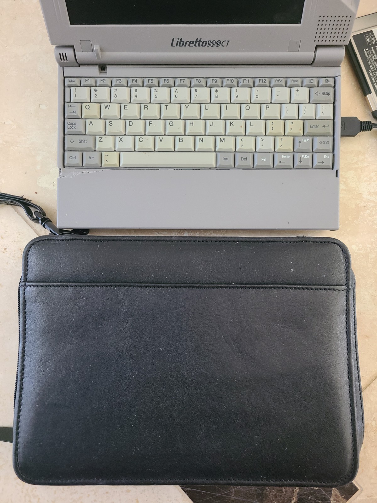 Toshiba Libretto 100CT Win 95 + PCMCIA Modem + Diskette Drive + Case ~ NICE!