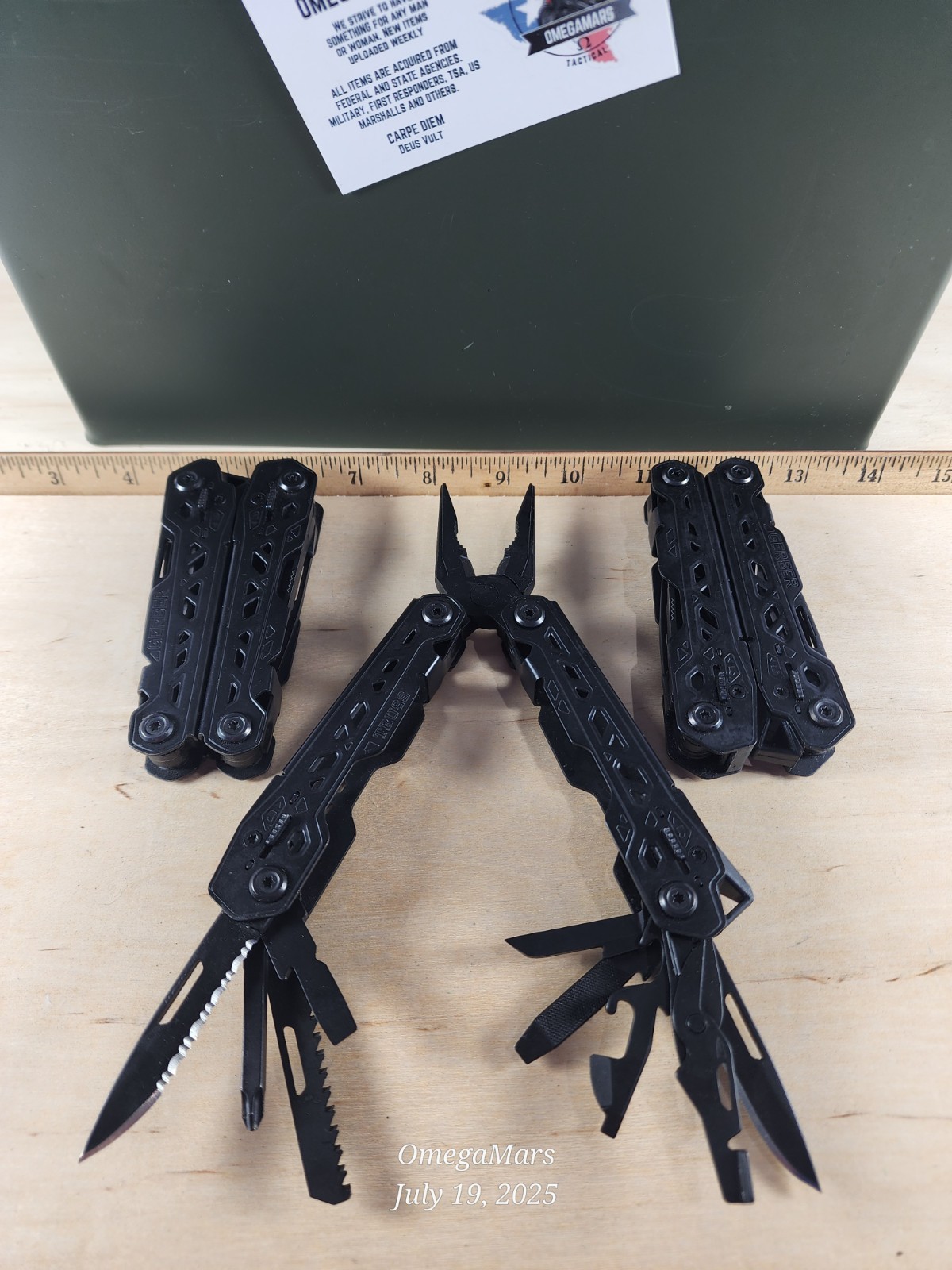 Gerber Truss 17-in-1 Multi Tool One(1) per order, great conditions! Black Truss