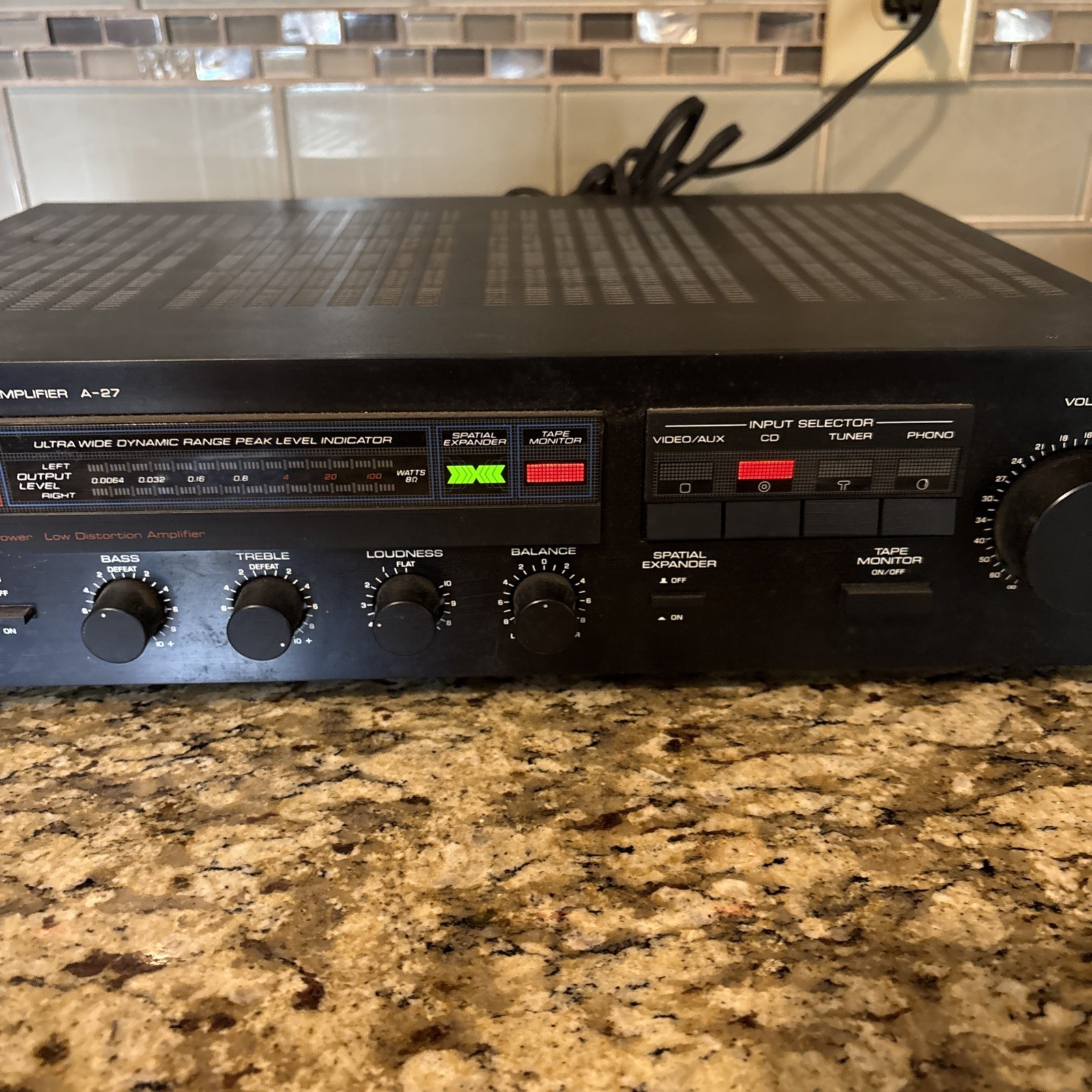 Yamaha A-27 Natural Sound Stereo Amplifier. Works. Read