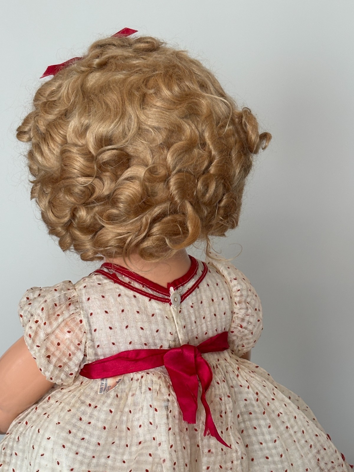 27" IDEAL SHIRLEY TEMPLE FABULOUS, 1930S, COP MARK, ORIG. COMPO DOLL, NEAR MINT