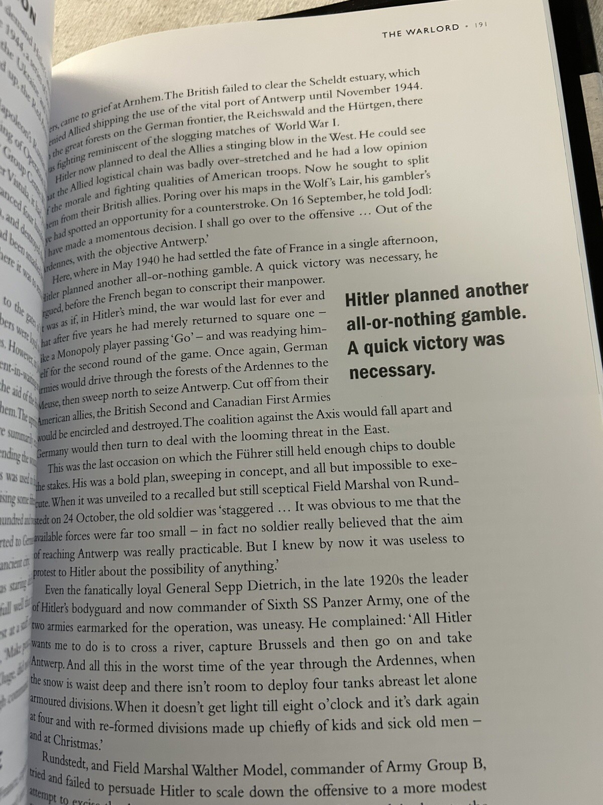 HITLER An Illustrated Life by Robin Cross - 2009 Hardcover w/DJ - WWII Book L3