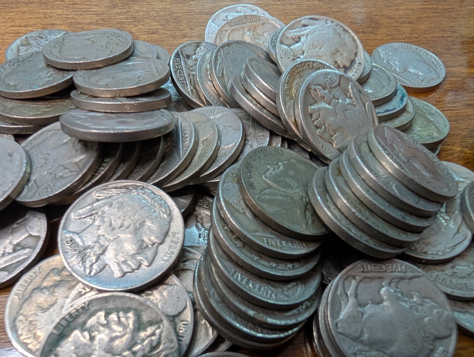 100 Buffalo Nickels - WITH DATES - Common US Nickel Coins
