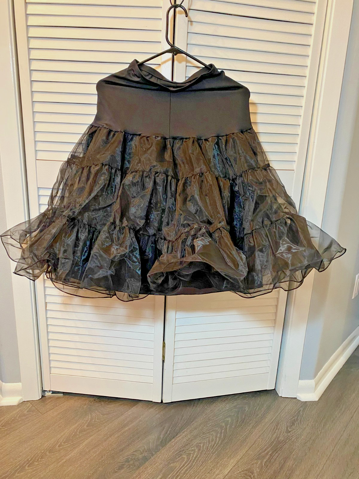 Crinoline petticoat for women. Size Small.