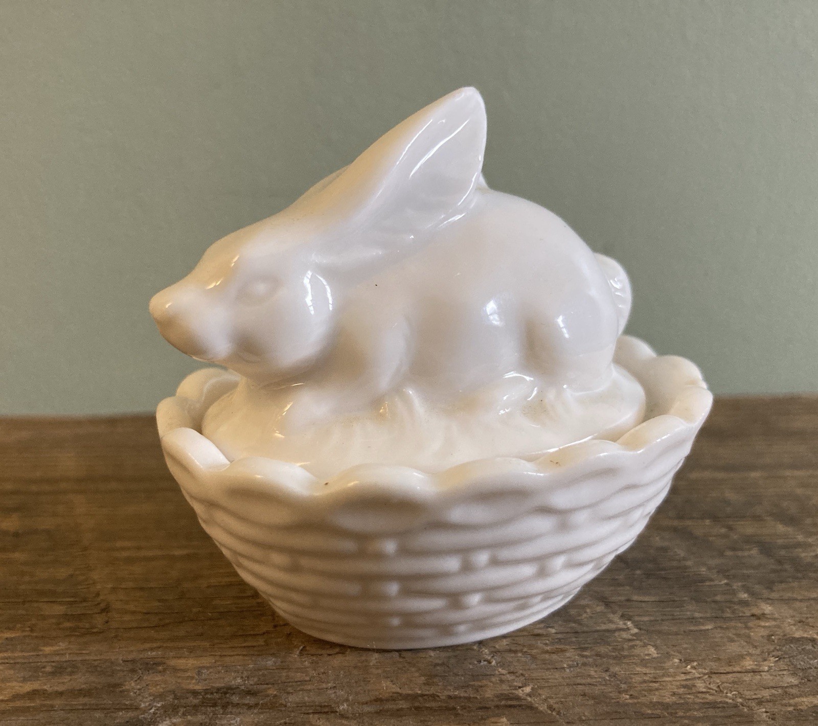 Vintage Ceramic Porcelain MINIATURE 2.5” White Rabbit On Nest