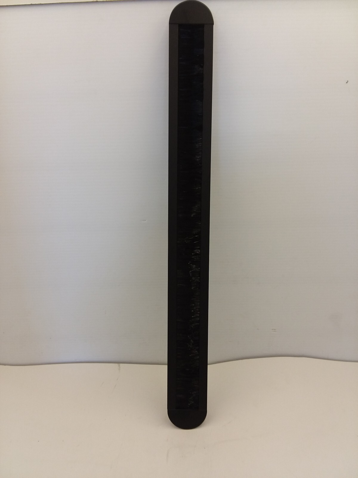 RICHELIEU 209010890 RECTANGULAR GROMMET WITH BRUSH AND ROUNDED ENDS NIB