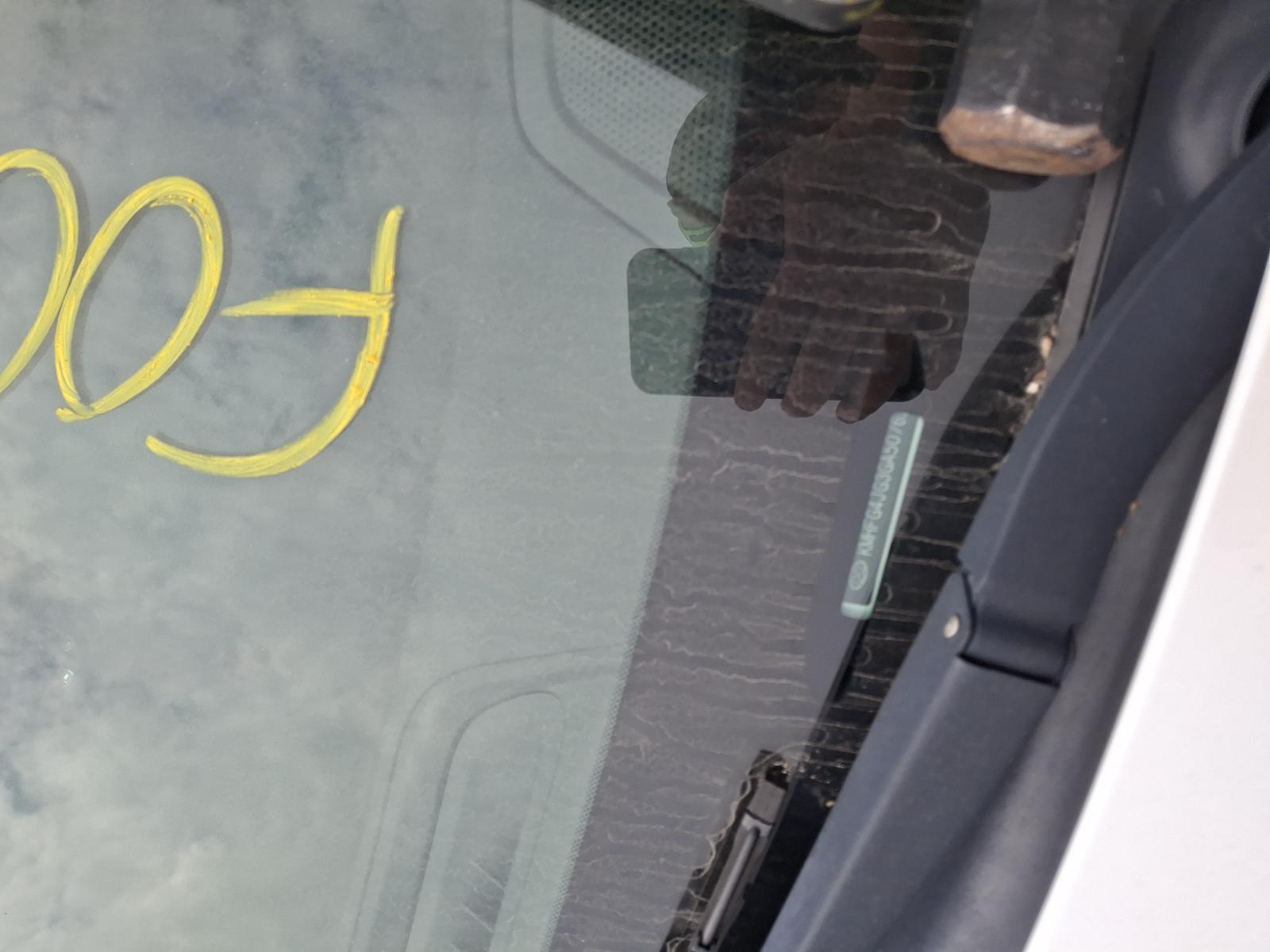 2016 Hyundai Azera Used White Deck Lid with Rear View Camera - OEM