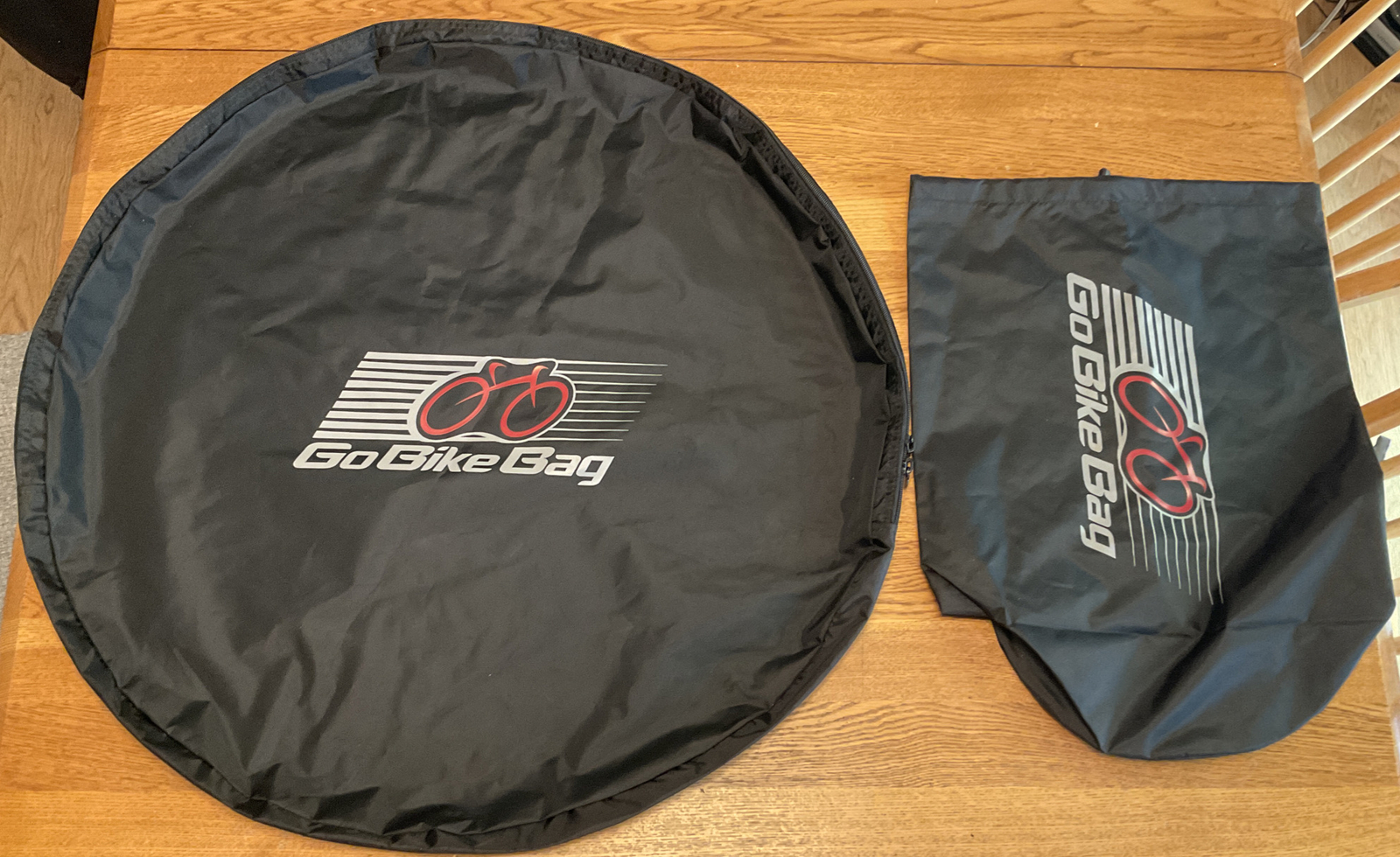 GoBike Single Wheel Bag for 1 Road Bicycle Wheel 27” - 700c w/ matching gear bag