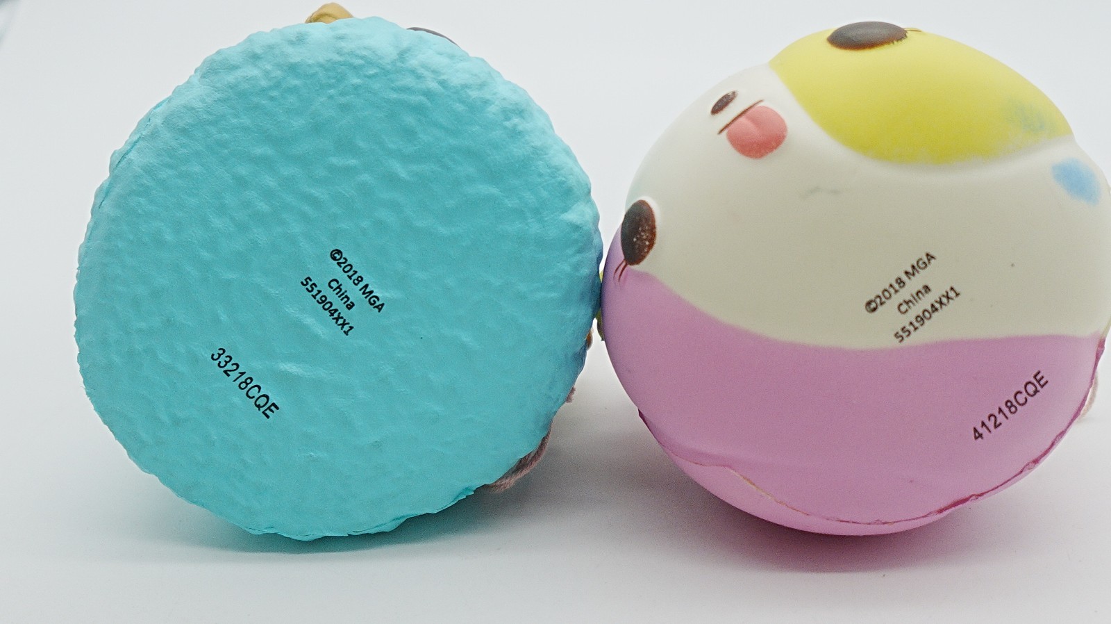 MGA 2 Pack Num Noms Smooshcakes Van Minty Bubblegum Super Squishy Collect READ!!