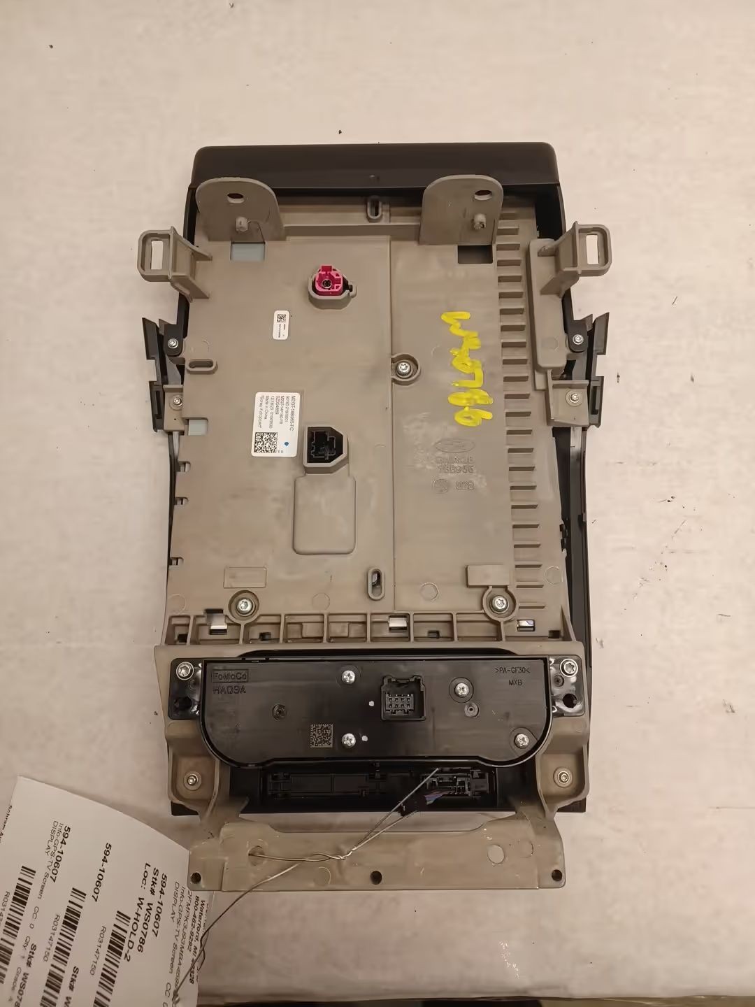 Info-GPS-TV Screen Front Center Dash Mounted Fits 21-24 EDGE 3147150