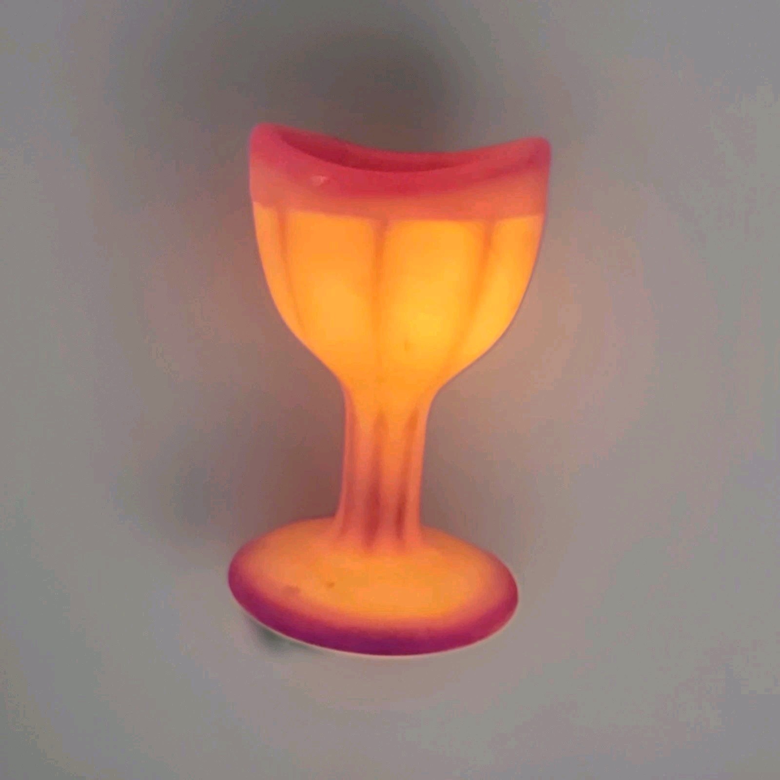 VINTAGE UV REACTIVE SLAG Glass ORANGE SWIRL Ribbed Design Eye Wash Cup by ROSSO