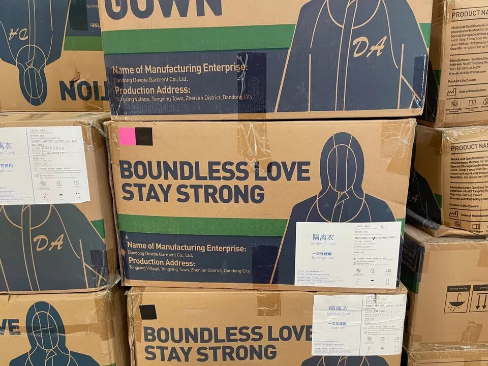 Disposable Medical Isolation Gowns AAMI Level 3 Individually Packed New 10/20/50