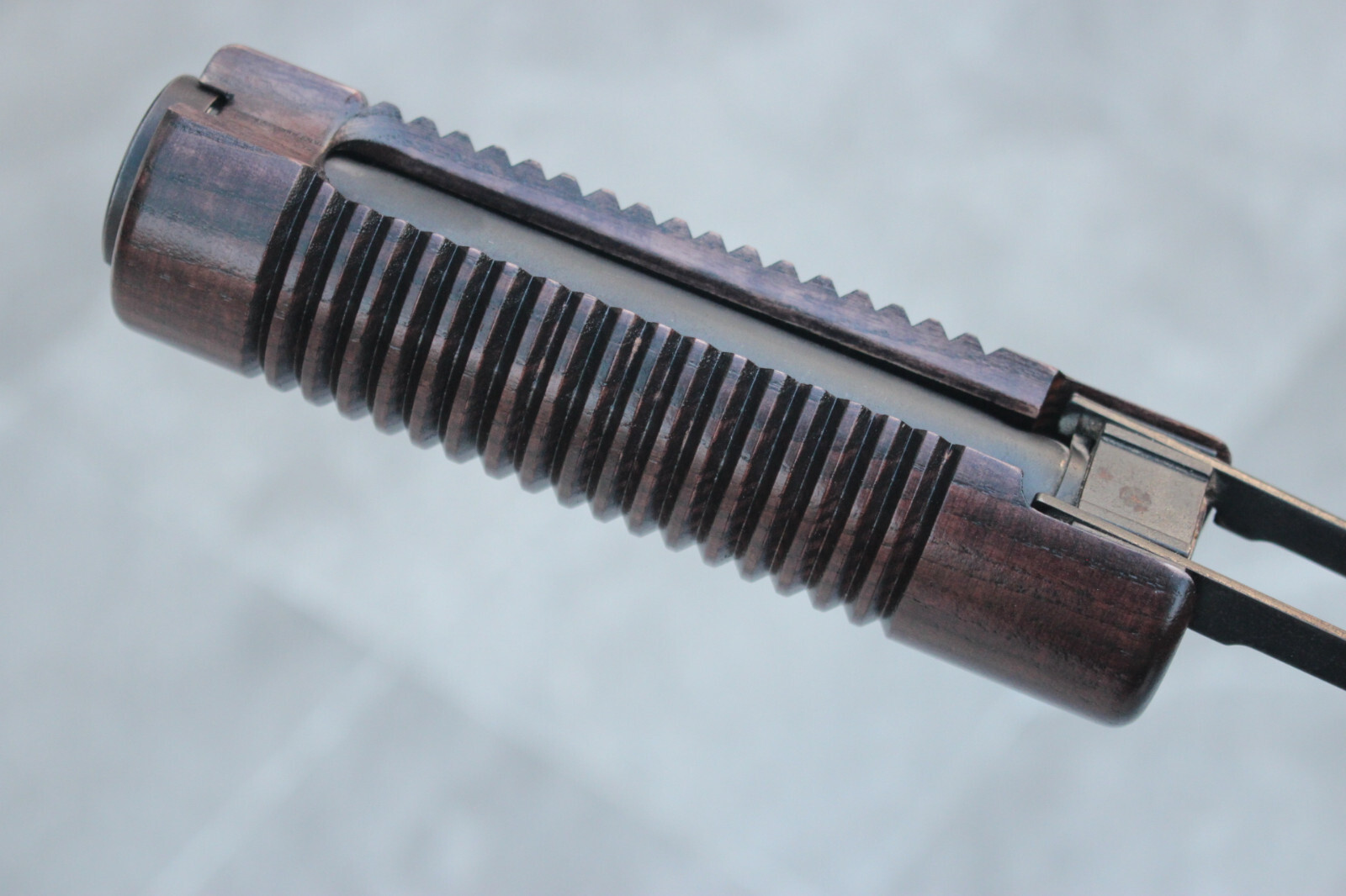 MOSSBERG SHOCKWAVE MODEL 590 12 GA FOREND & WOOD STOCK FURNITURE VTG NICE GIFT