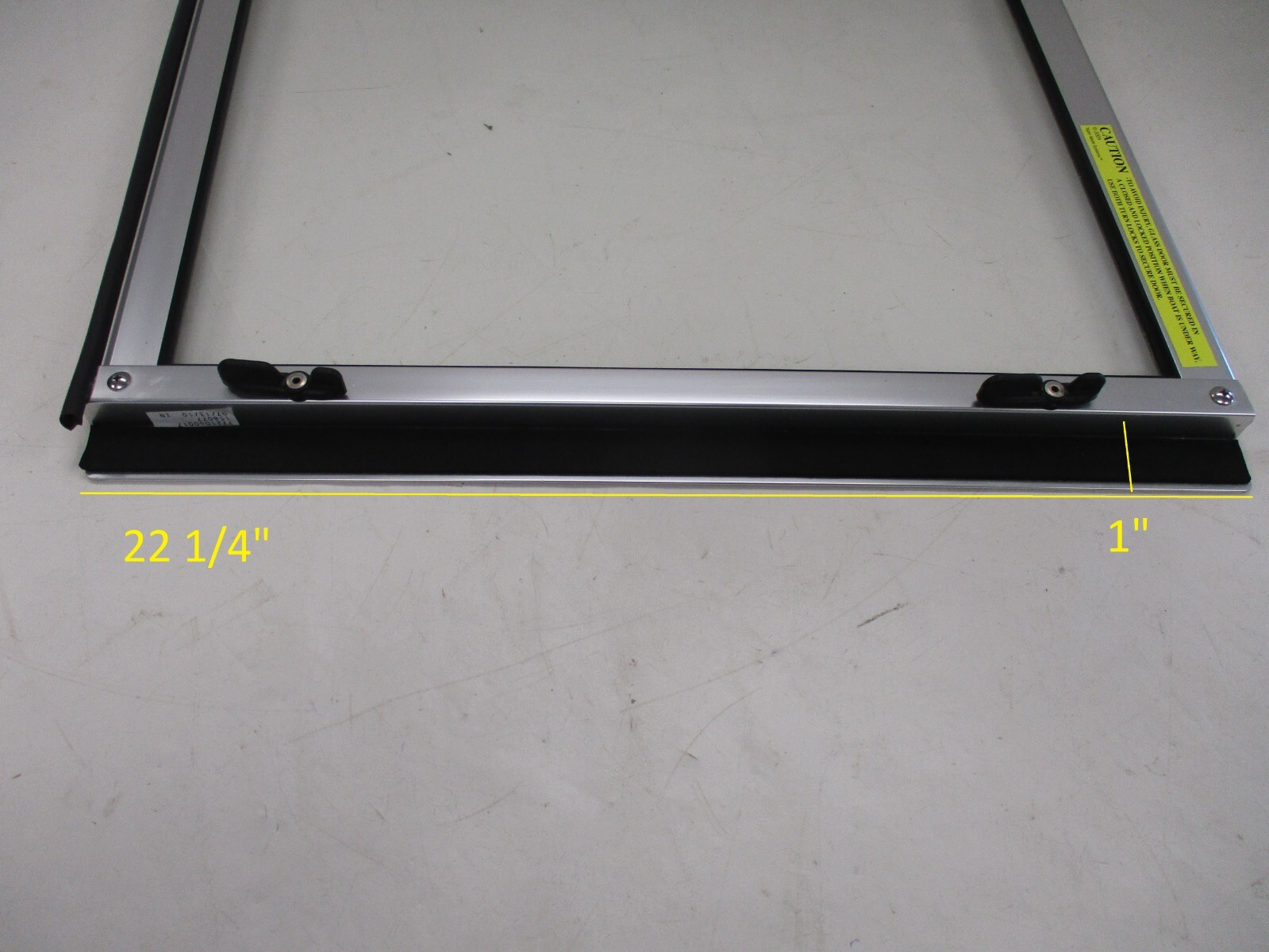 TAYLOR MADE CENTER WALK THROUGH WINDSHIELD 20 11/16" X 22 1/2 MARINE BOAT