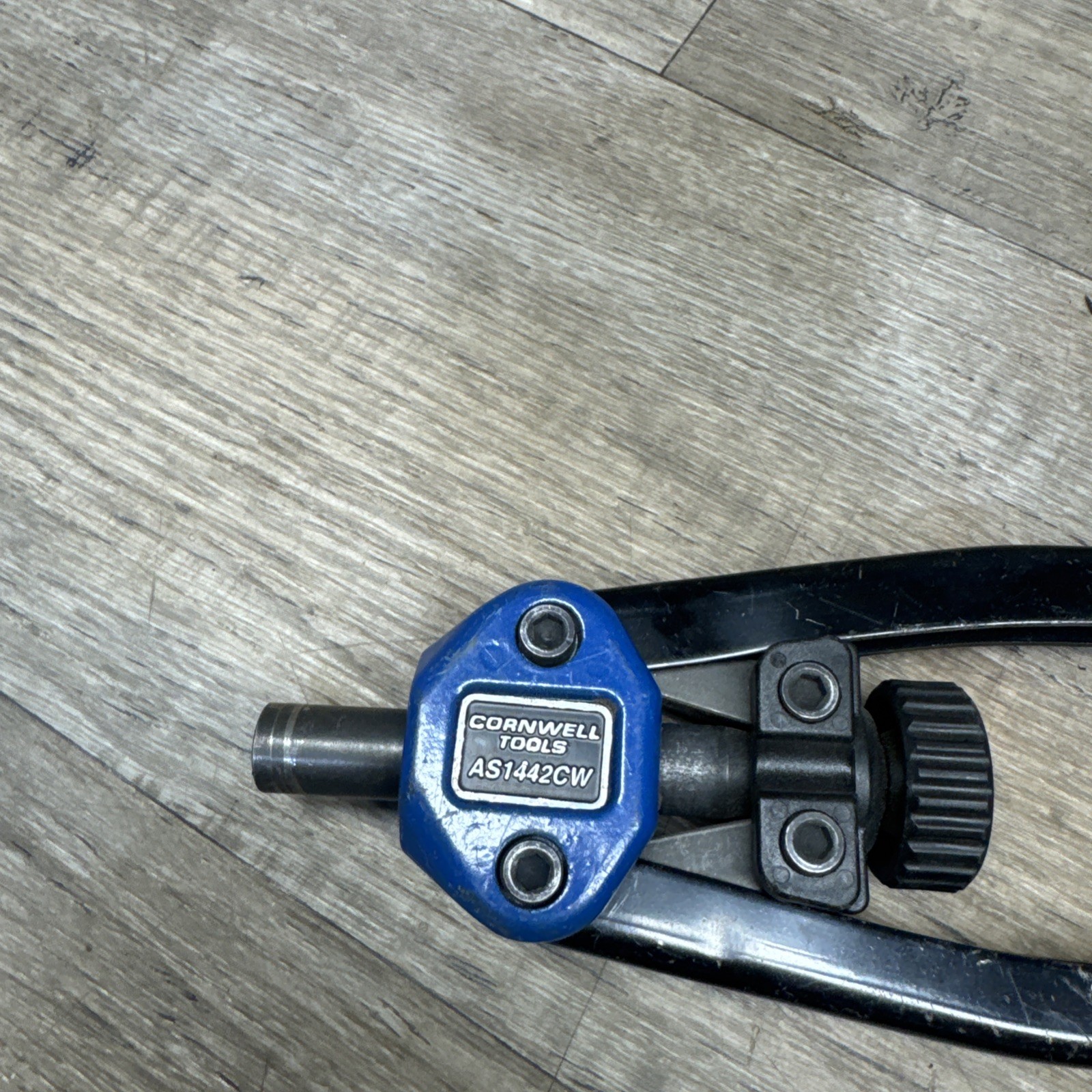 CORNWELL TOOLS Nut / Thread Setting Hand Riveter Tool AS1442CW (for Parts)