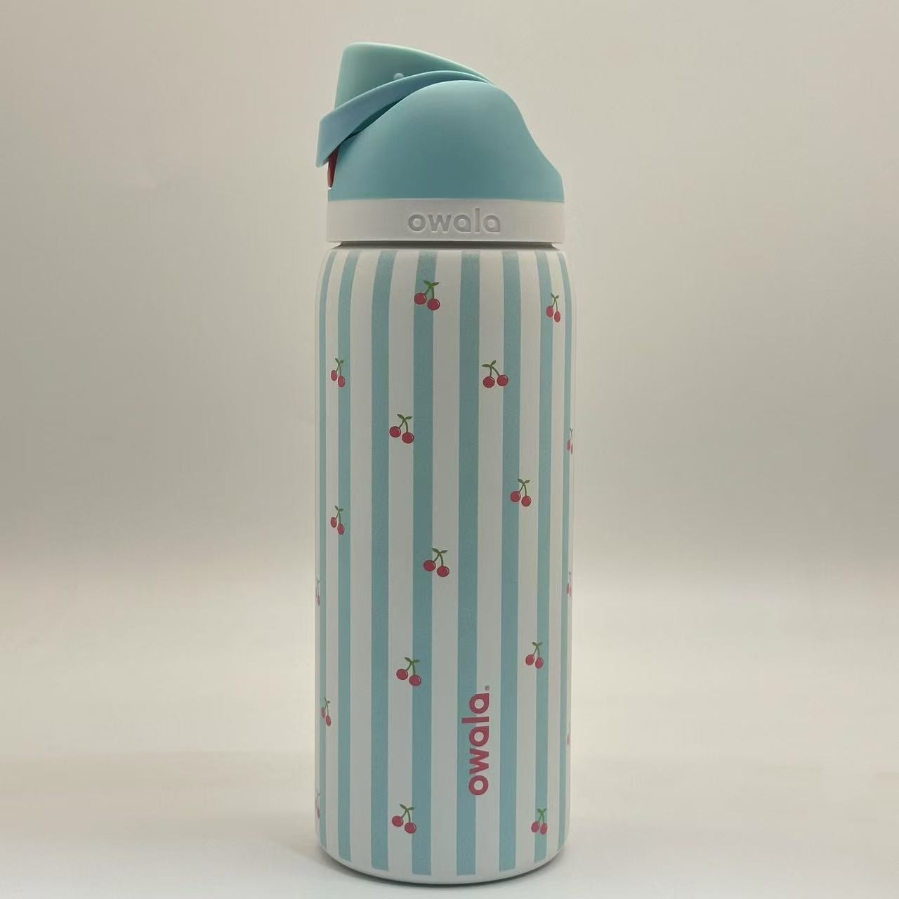 Owala 32oz Birthday Bash Pillow Fight FreeSip Water Bottle Sport Mug Top Quality