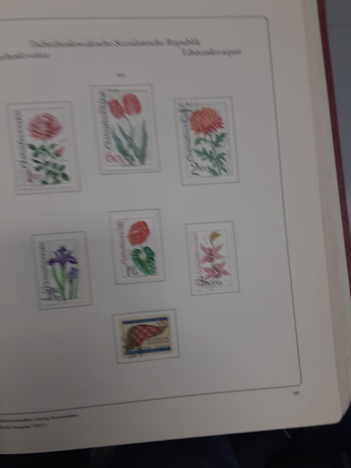 1968-1987 Czechoslovakia Soviet Socialist Republic Abria Album 1,000 + stamps