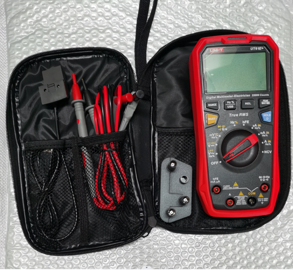 UNI-T TRUE RMS Multimeter Digital AC DC Amp Voltmeter LPF Cap Freq Tester UT61E+