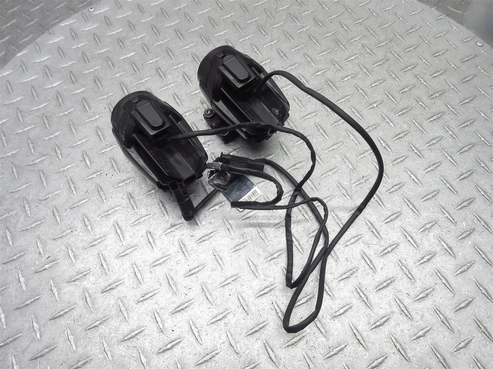 2014 10-16 BMW K1600 K1600GTL Front Fog Light Aux Auxiliary Accessory Lamp Pair