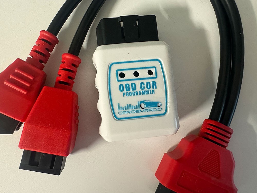 RAM 12" UCONNECT 5 RADIO INTEGRATION PROGRAMMER + SECURITY BYPAS CABLE