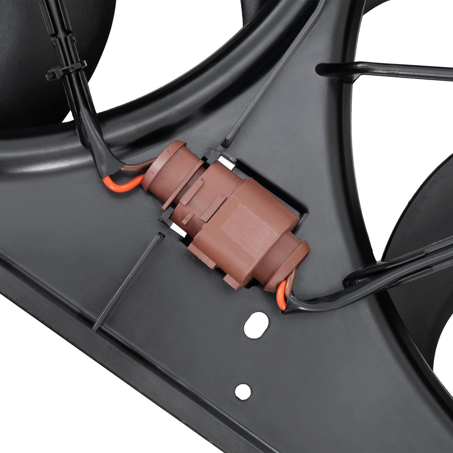 Radiator Cooling Fan Assembly For VW Golf Jetta CC Beetle Passat Tiguan AUDI A3