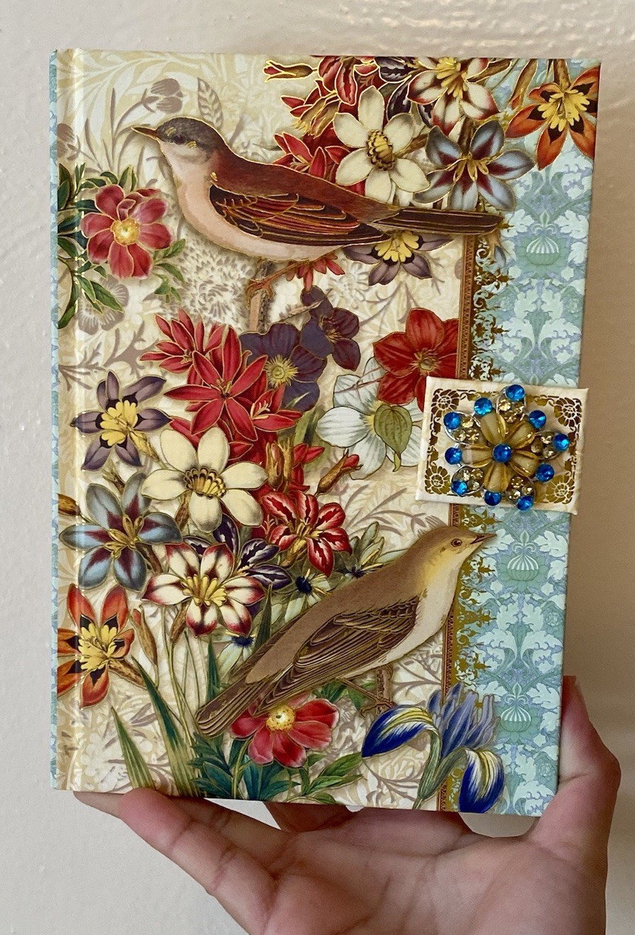 Punch Studio Boutique Brooch Journal Bluethroat Bird & Postcards Diary Notebook