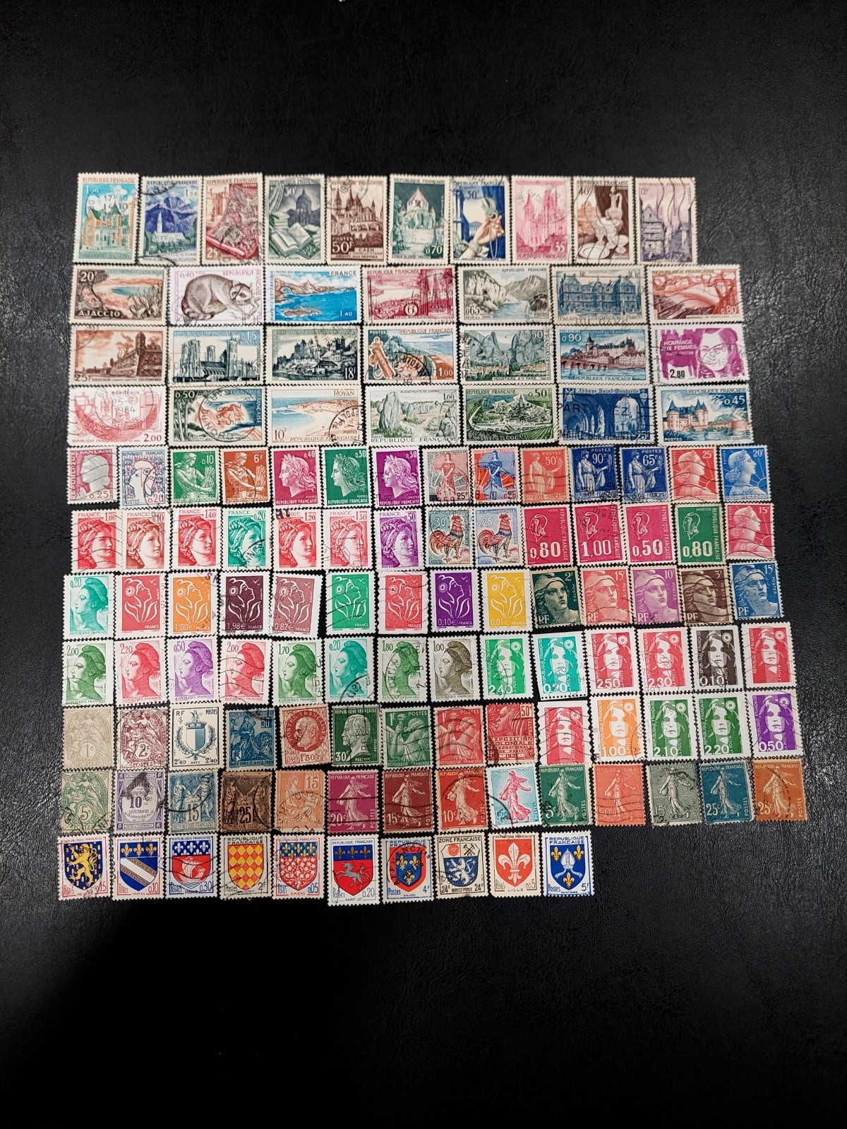 France lot of 125 used postage stamps off paper, all different