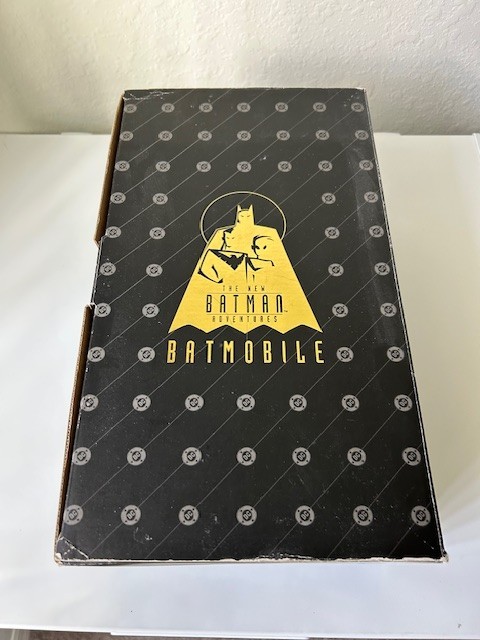 Batman The Animated Series Batmobile Maquette Warner Bros. Studio Store