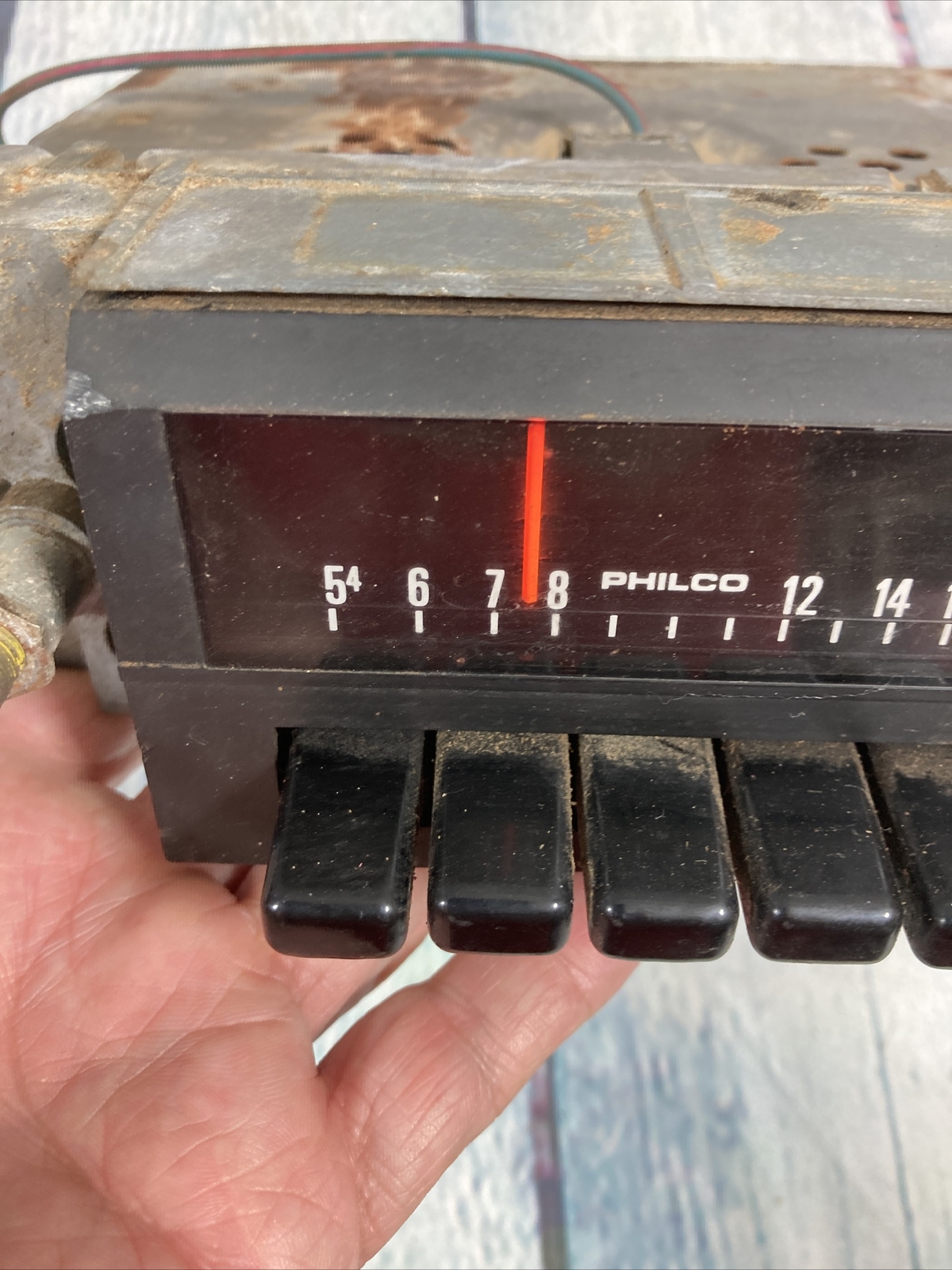 Vtg FORD Philco Car Radio AM Push Button D2TA-18806 Untested for Parts Repairs