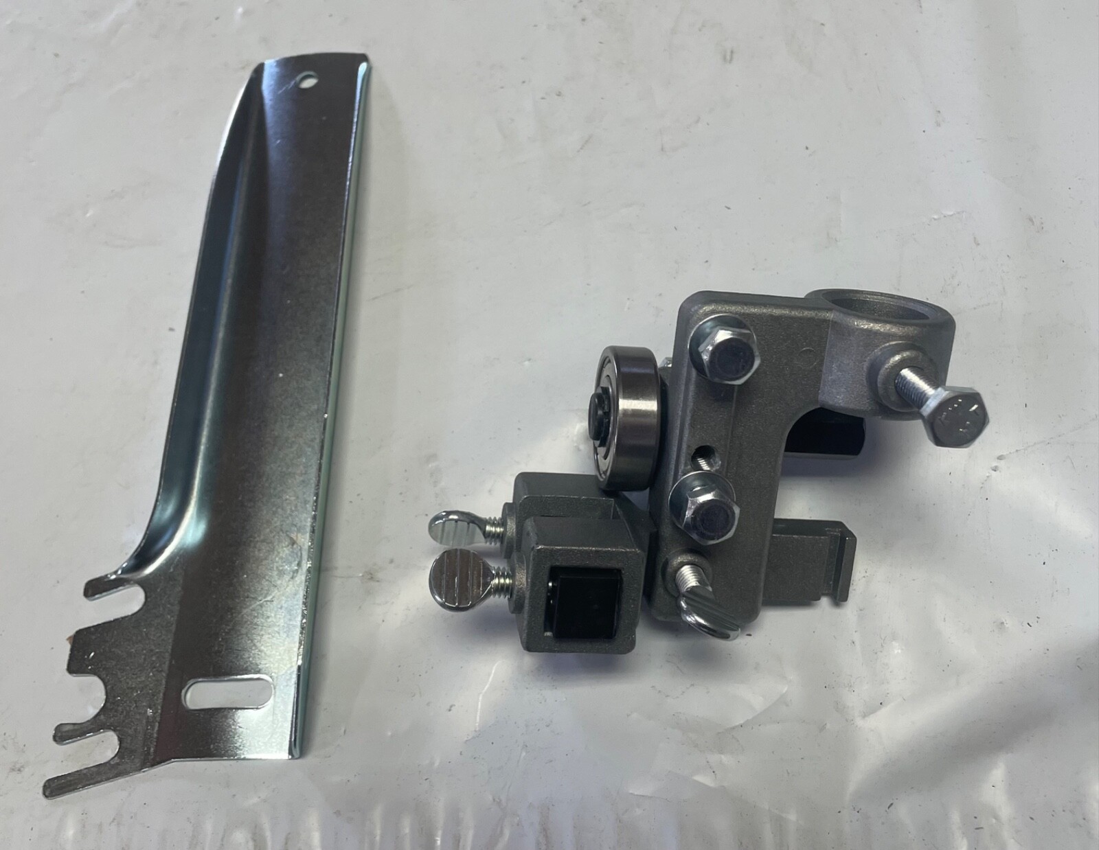 New 14”band saw complete upper guide assembly 3/4”bore part #AUGS-014 fits many!