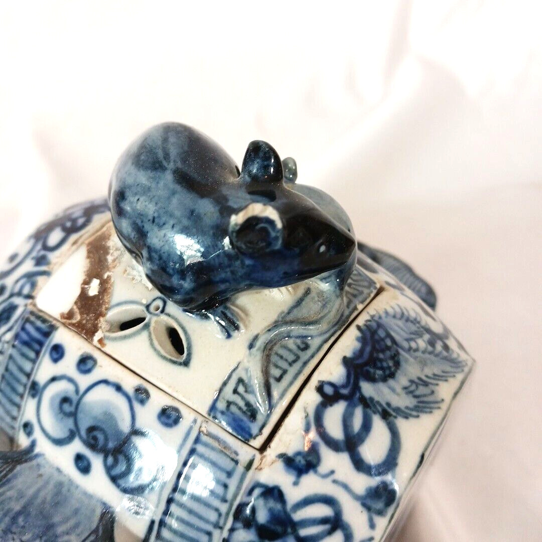 Antique Chinese Blue White Porcelain Mouse Incense Burner Box Signed REPAIR