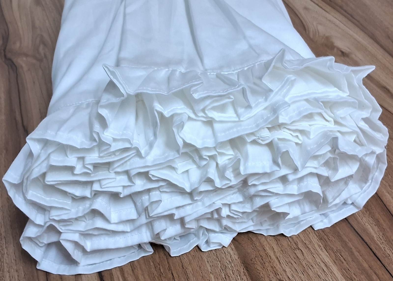 3 Sided Solid White Bottom Ruffled 700 TC Cotton Split Corner Gathered Bed Skirt